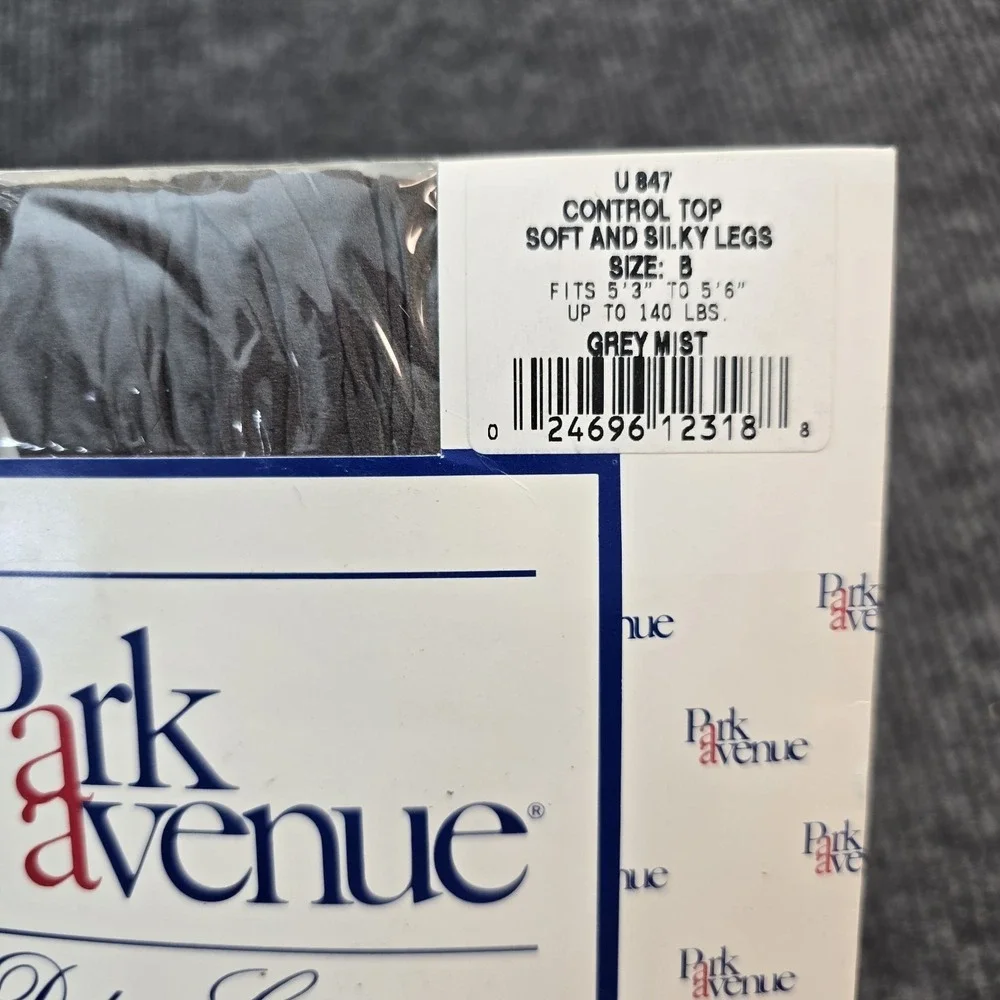 Vintage Pantyhose Lot Bill Blass‎ Silky Fit Park Ave Knee Highs NOS Sealed